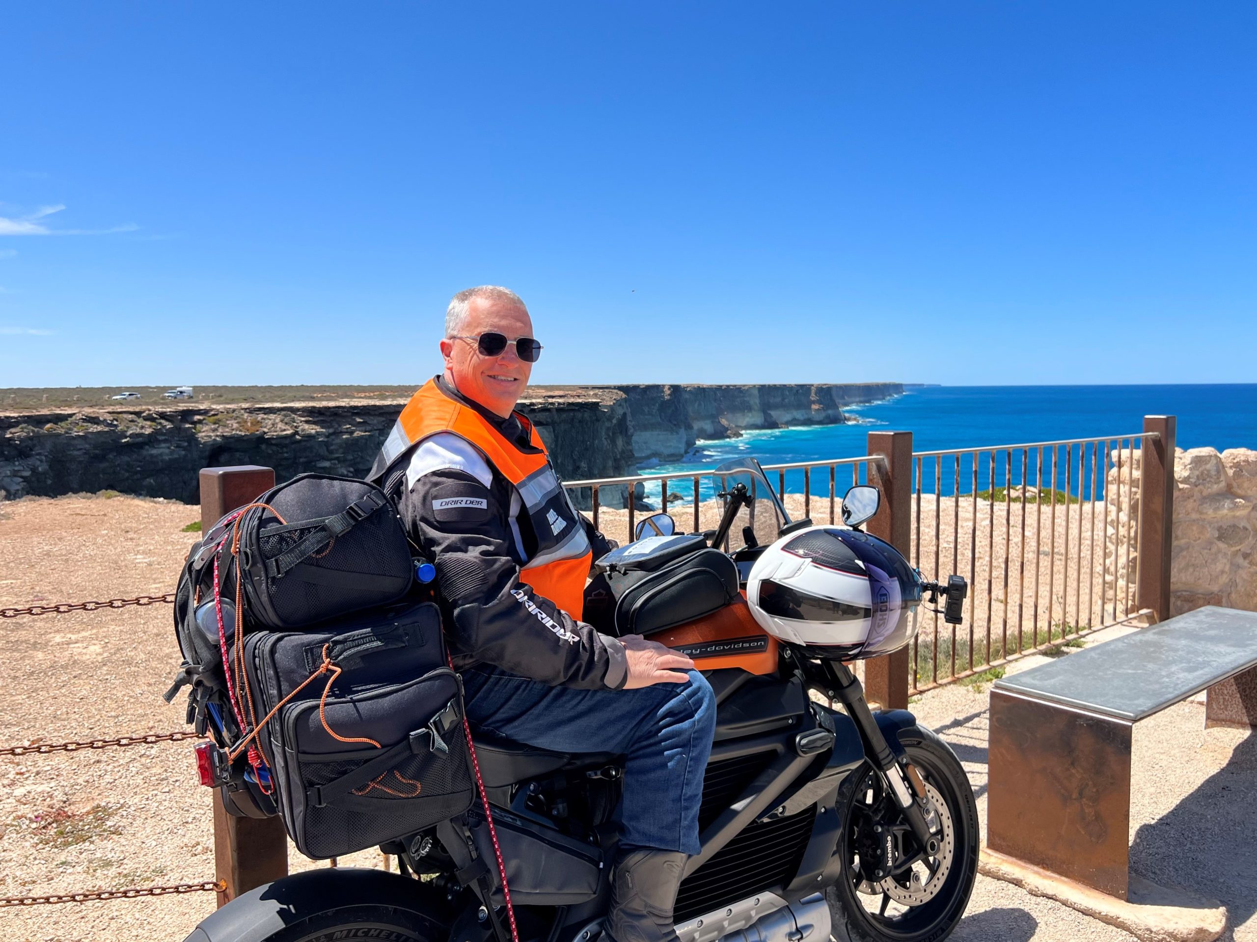 Modern-day explorer brings historic electric motorcycle odyssey to Yeppoon